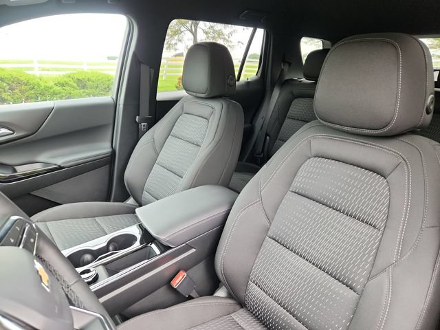 New 2027 Chevrolet Equinox LT w/ LPO, Floor Liner Package FWD image 13