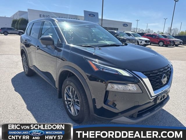 Used 2023 Nissan Rogue S AWD/4WD image 1