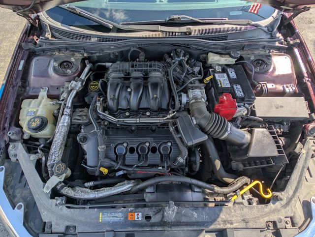 Used 2011 Ford Fusion SE image 24