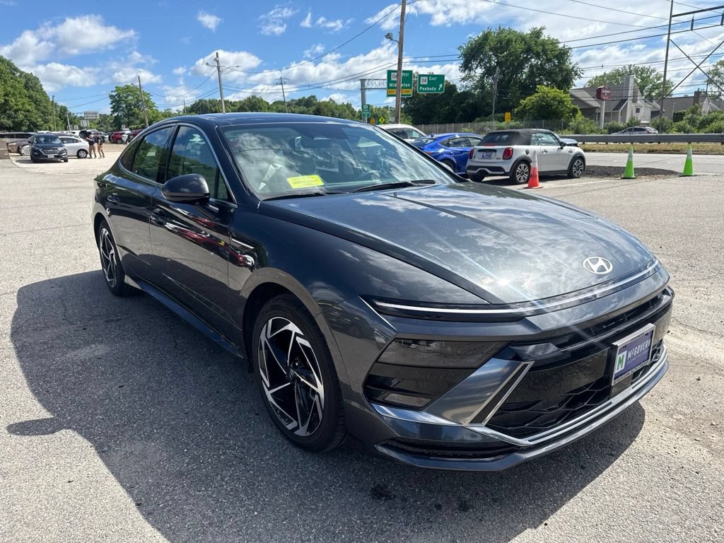 Used 2025 Hyundai Sonata SEL FWD image 3