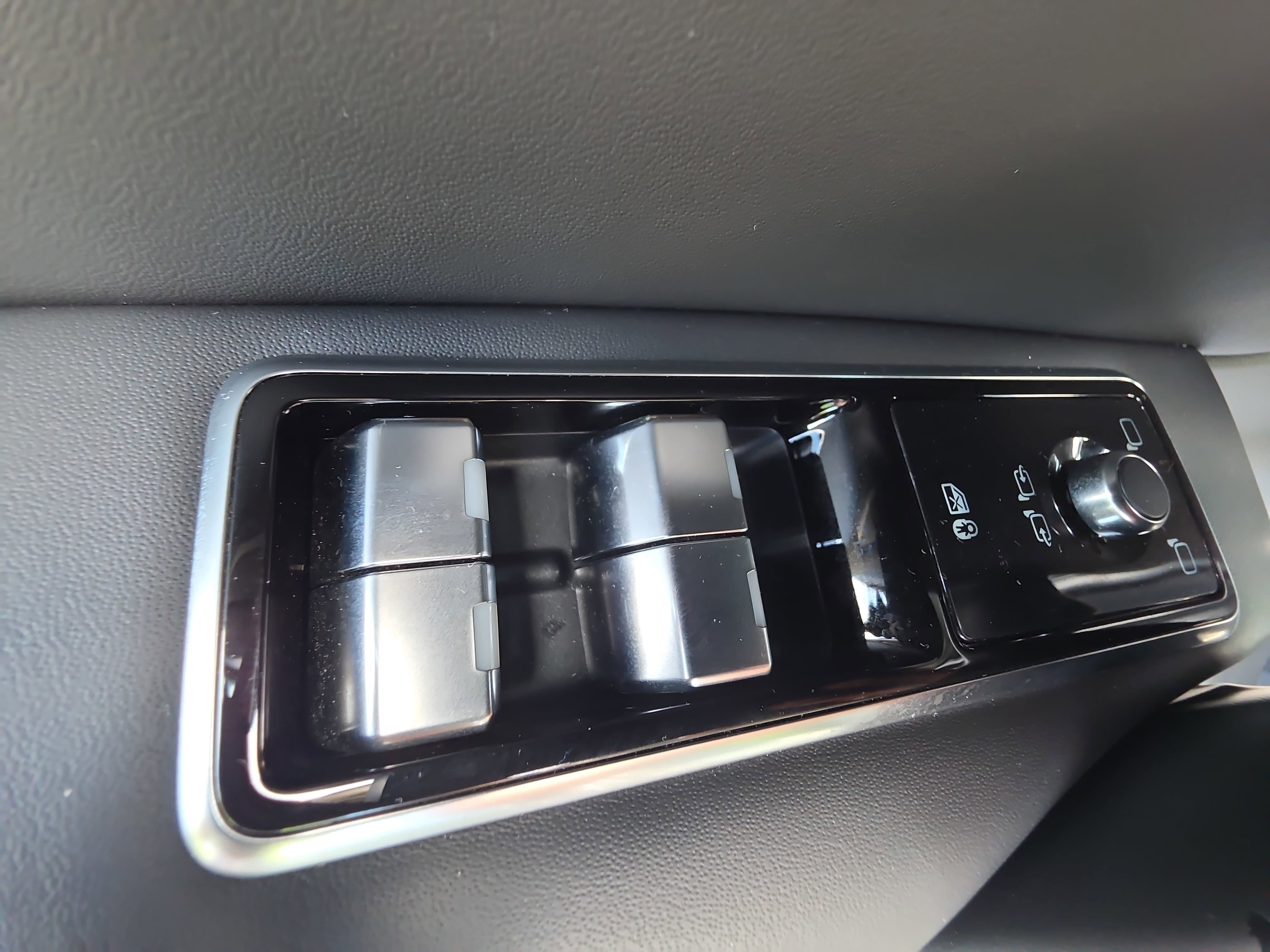 Used 2021 Jaguar F-PACE S AWD/4WD image 28