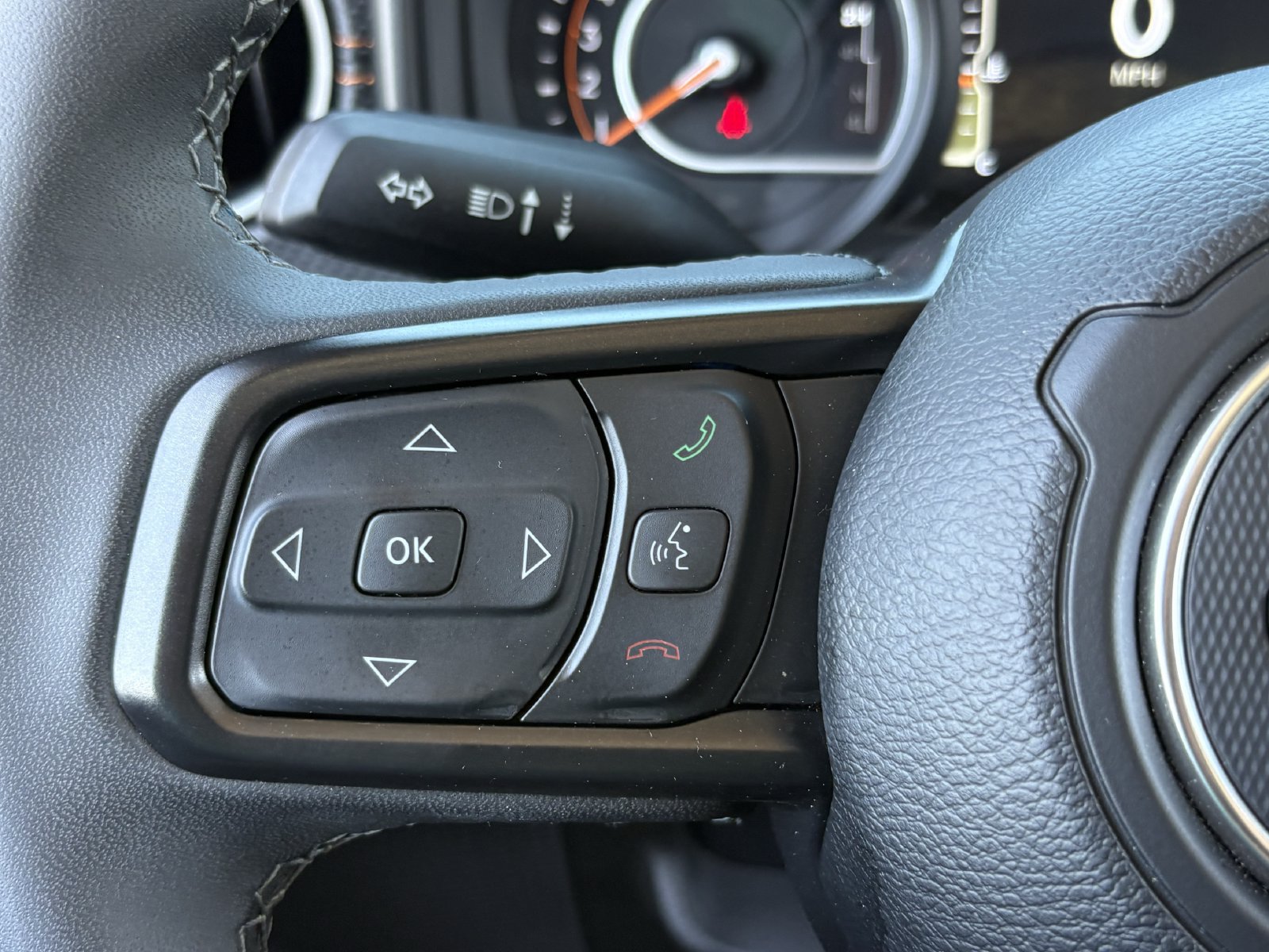 Used 2026 Jeep Gladiator Mojave AWD/4WD image 37