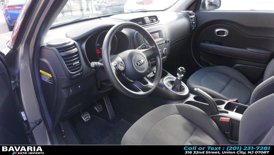 Used 2014 Kia Soul 5dr Wgn Auto Base image 17