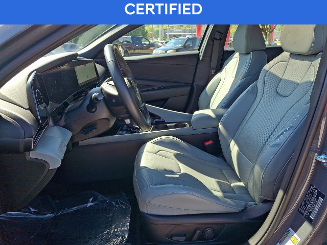 Certified 2025 Hyundai Elantra Limited FWD image 13
