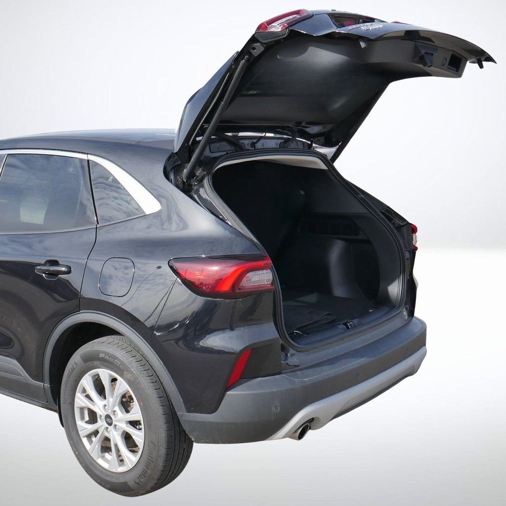 Used 2023 Ford Escape Active w/ Tech Pack #2 image 17
