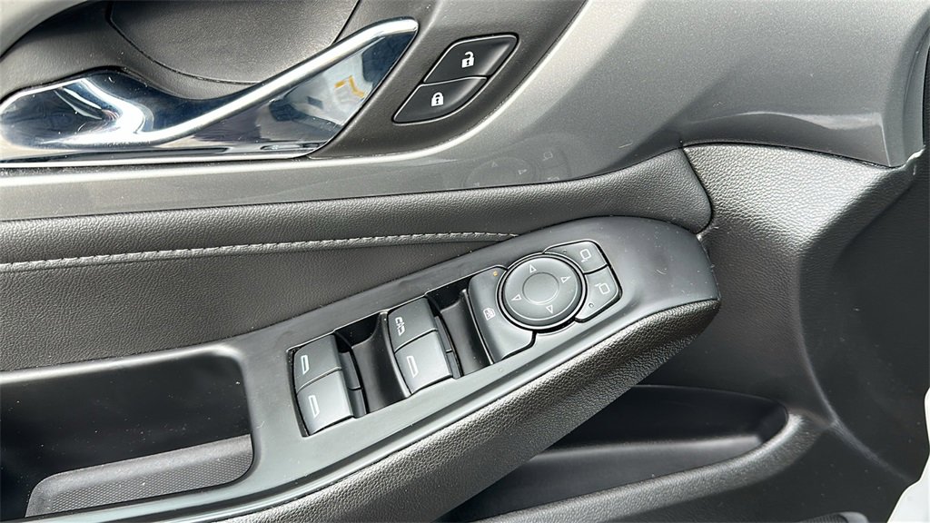 Certified 2023 Chevrolet Traverse LT w/ Midnight/Sport Edition image 13