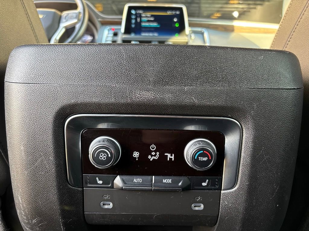 Used 2023 Chevrolet Suburban Premier image 44