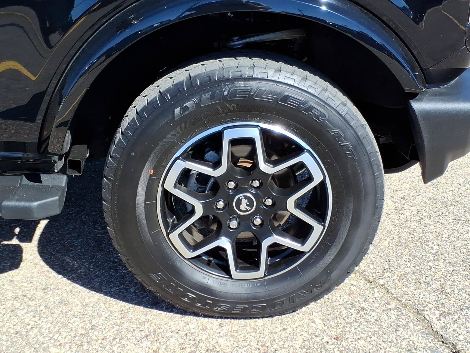 Certified 2024 Ford Bronco Outer Banks AWD/4WD image 11