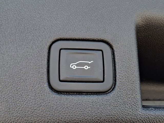 Certified 2024 Chevrolet Equinox RS w/ RS Leather Package image 32