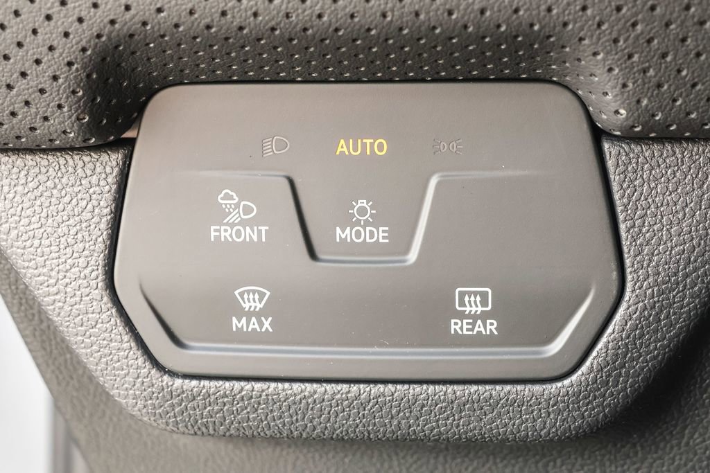 New 2026 Volkswagen Atlas Cross Sport SE AWD/4WD image 24