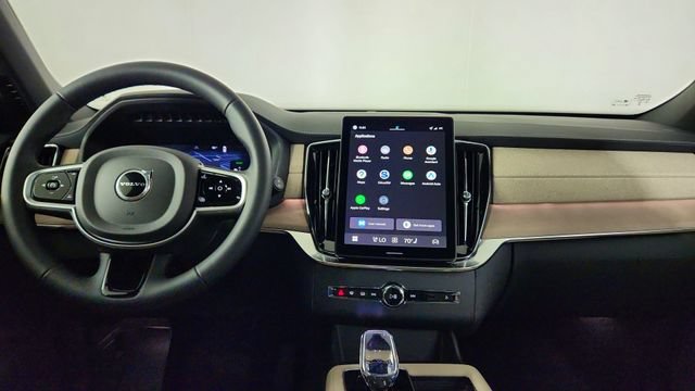 New 2026 Volvo XC90 T8 Plus w/ Protection Package Premier AWD/4WD image 27
