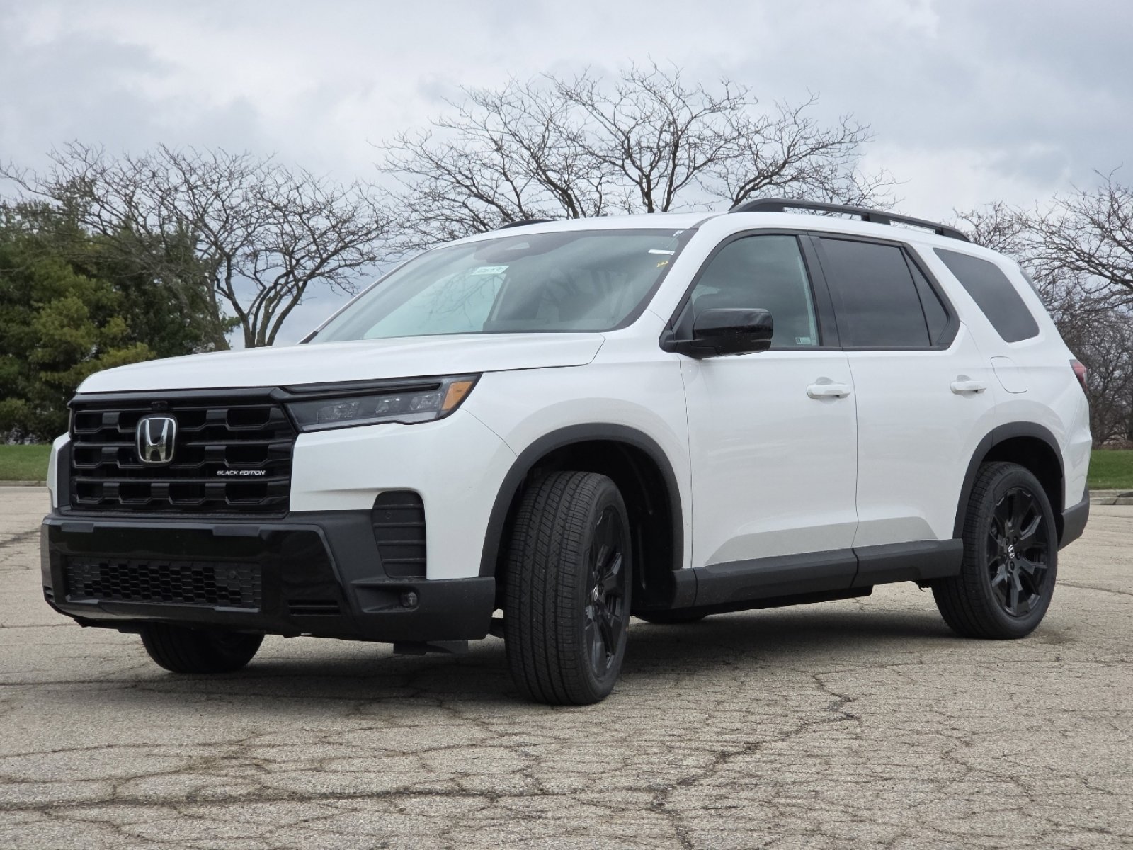 New 2026 Honda Pilot Black Edition image 16