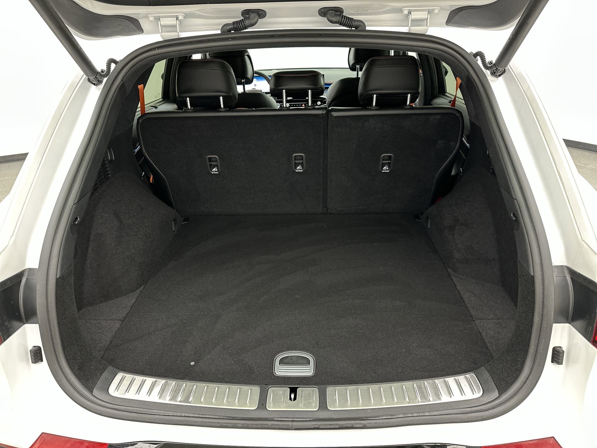 Certified 2026 Genesis GV70 3.5T Sport Prestige image 24