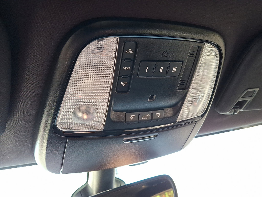 Used 2021 Dodge Durango GT image 29