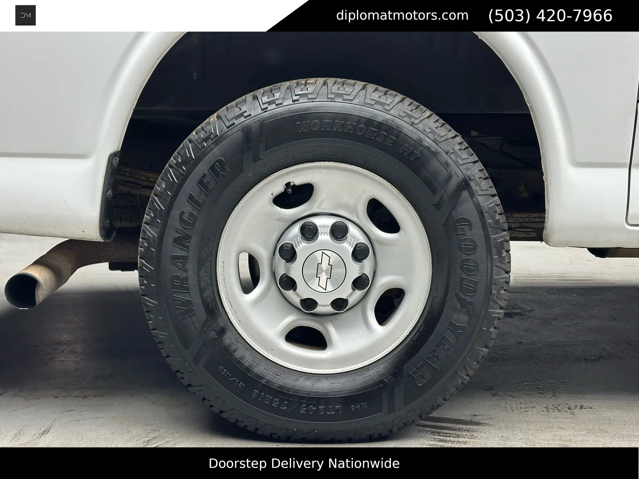 Used 2017 Chevrolet Express 2500 LS image 31