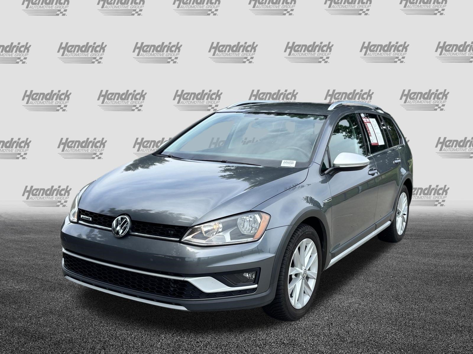 Used 2017 Volkswagen Golf Alltrack S AWD/4WD image 5