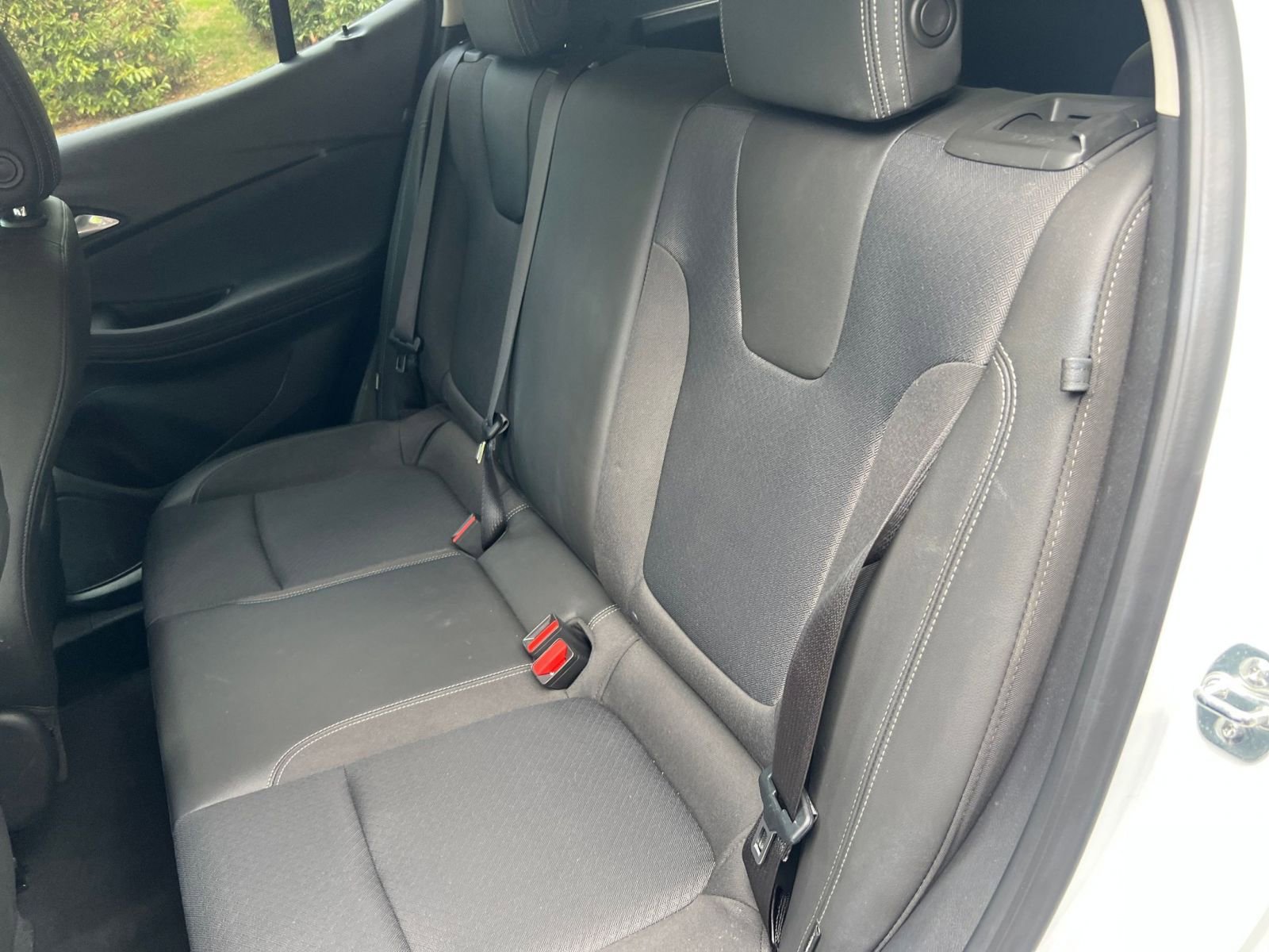 Used 2025 Buick Encore GX Preferred image 33