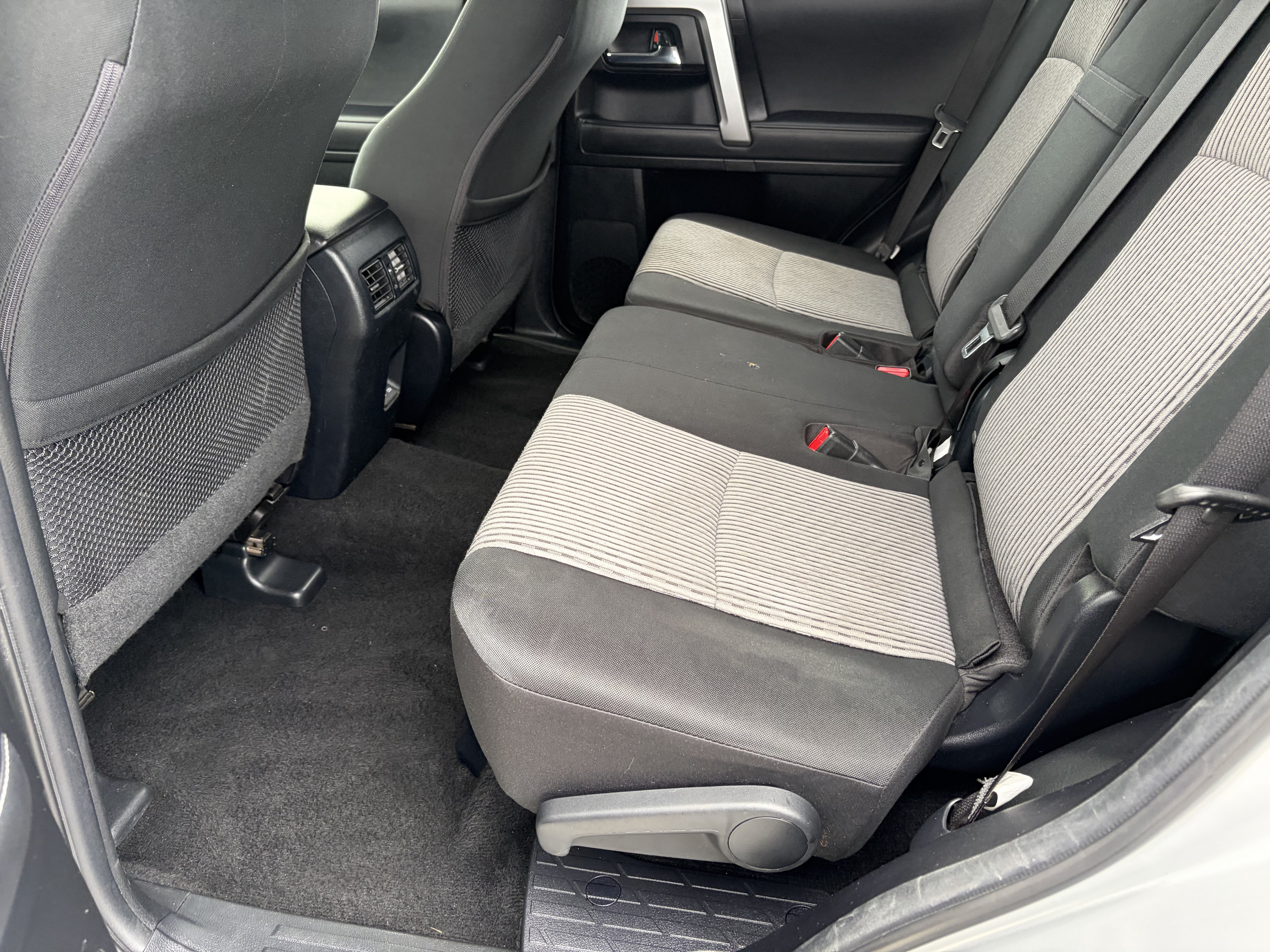 Certified 2024 Toyota 4Runner SR5 RWD image 22