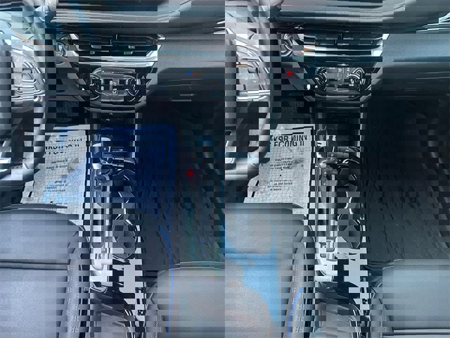 Used 2024 Buick Envista Sport Touring image 11