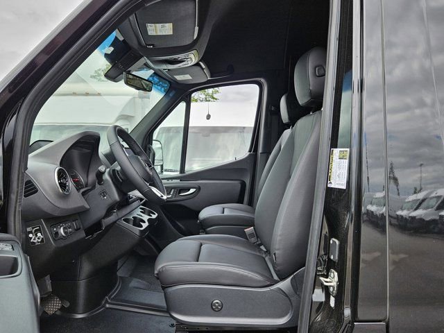 New 2025 Mercedes-Benz Sprinter 2500 image 13