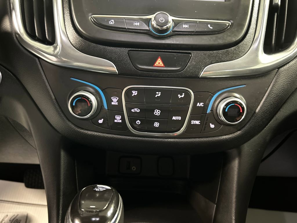 Used 2018 Chevrolet Equinox LT image 19