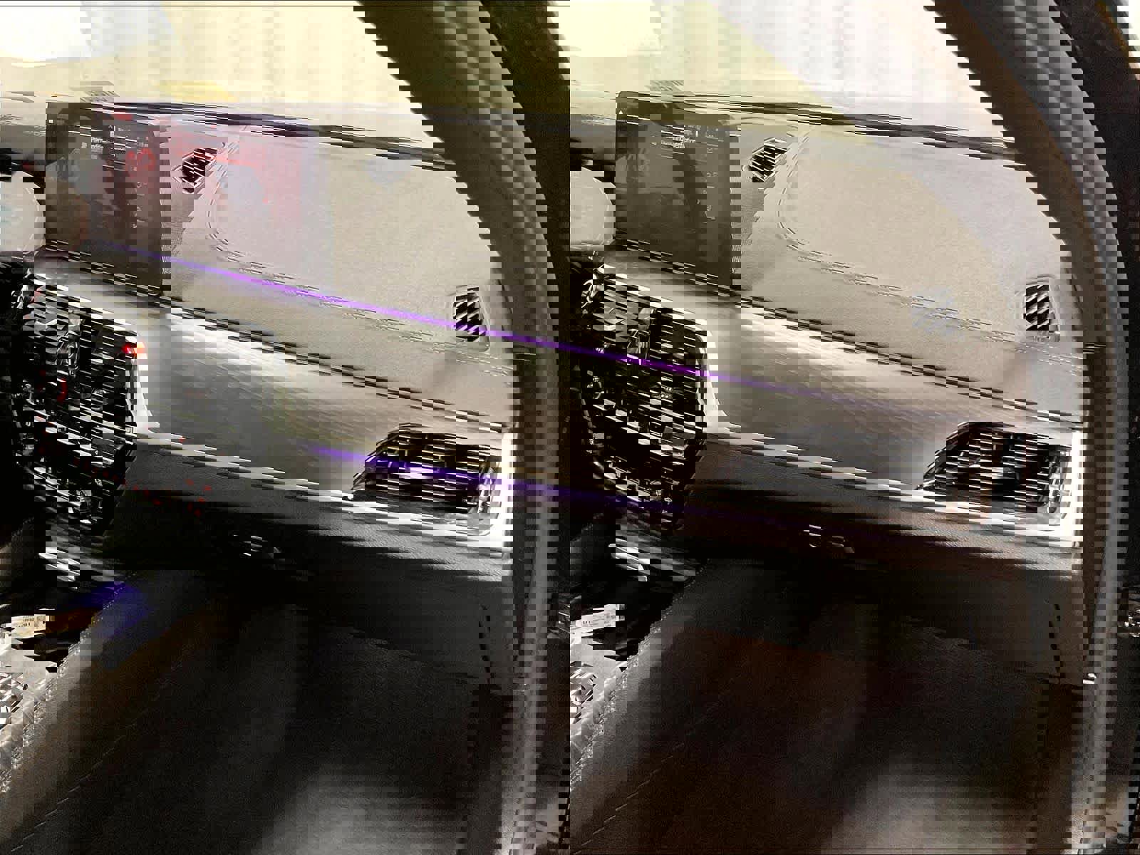 Used 2022 BMW M550i xDrive w/ Executive Package image 13