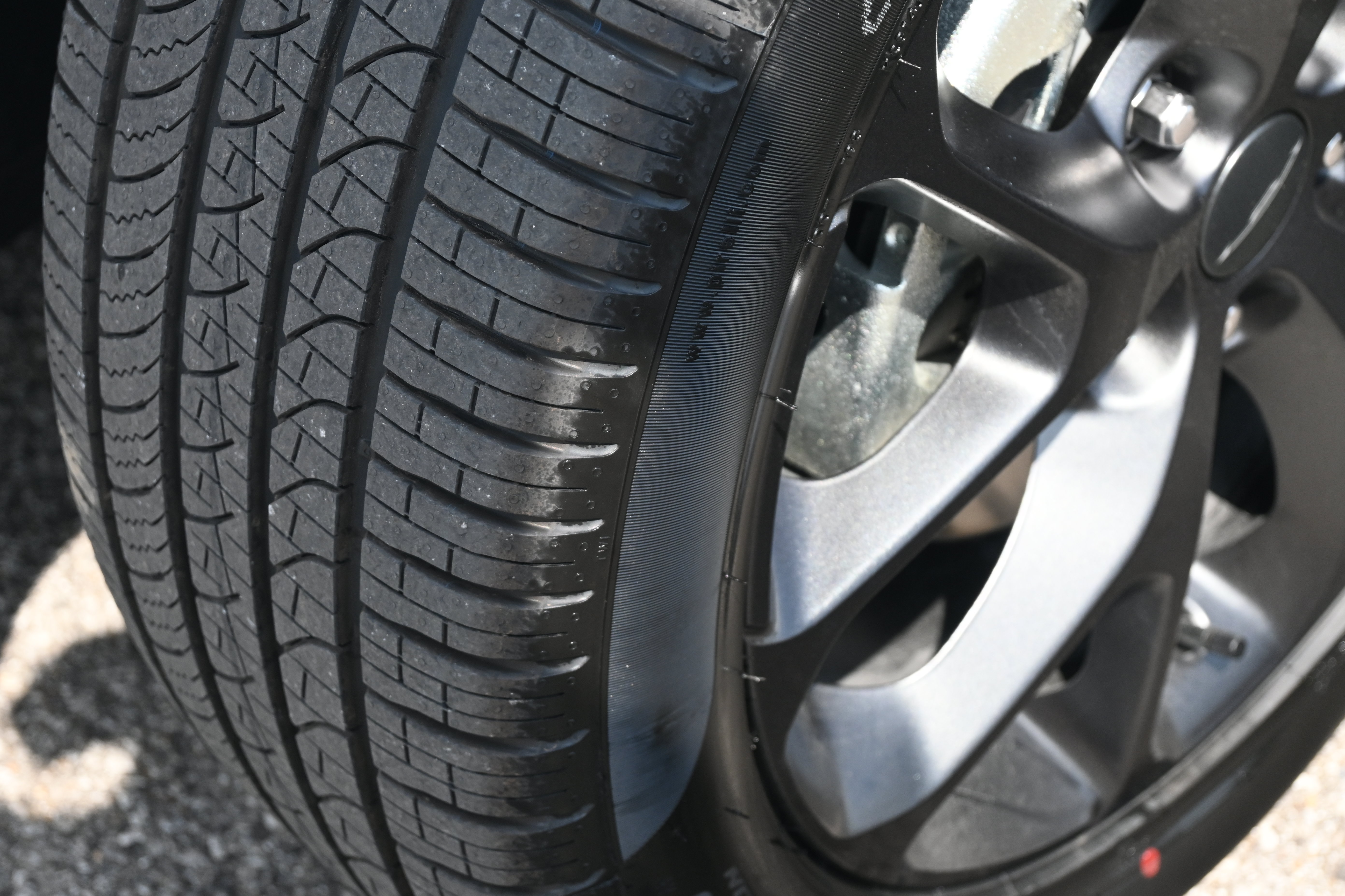 New 2027 Chrysler Pacifica Limited FWD image 12