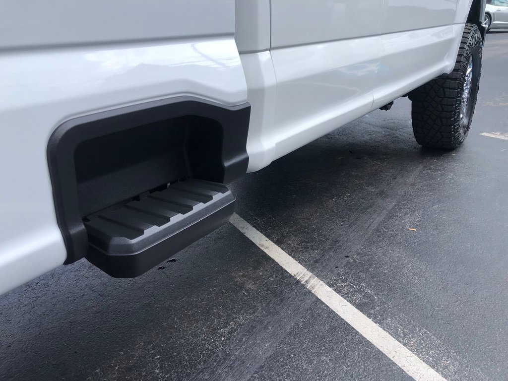 Used 2017 Ford F250 XL w/ Power Equipment Group AWD/4WD image 16