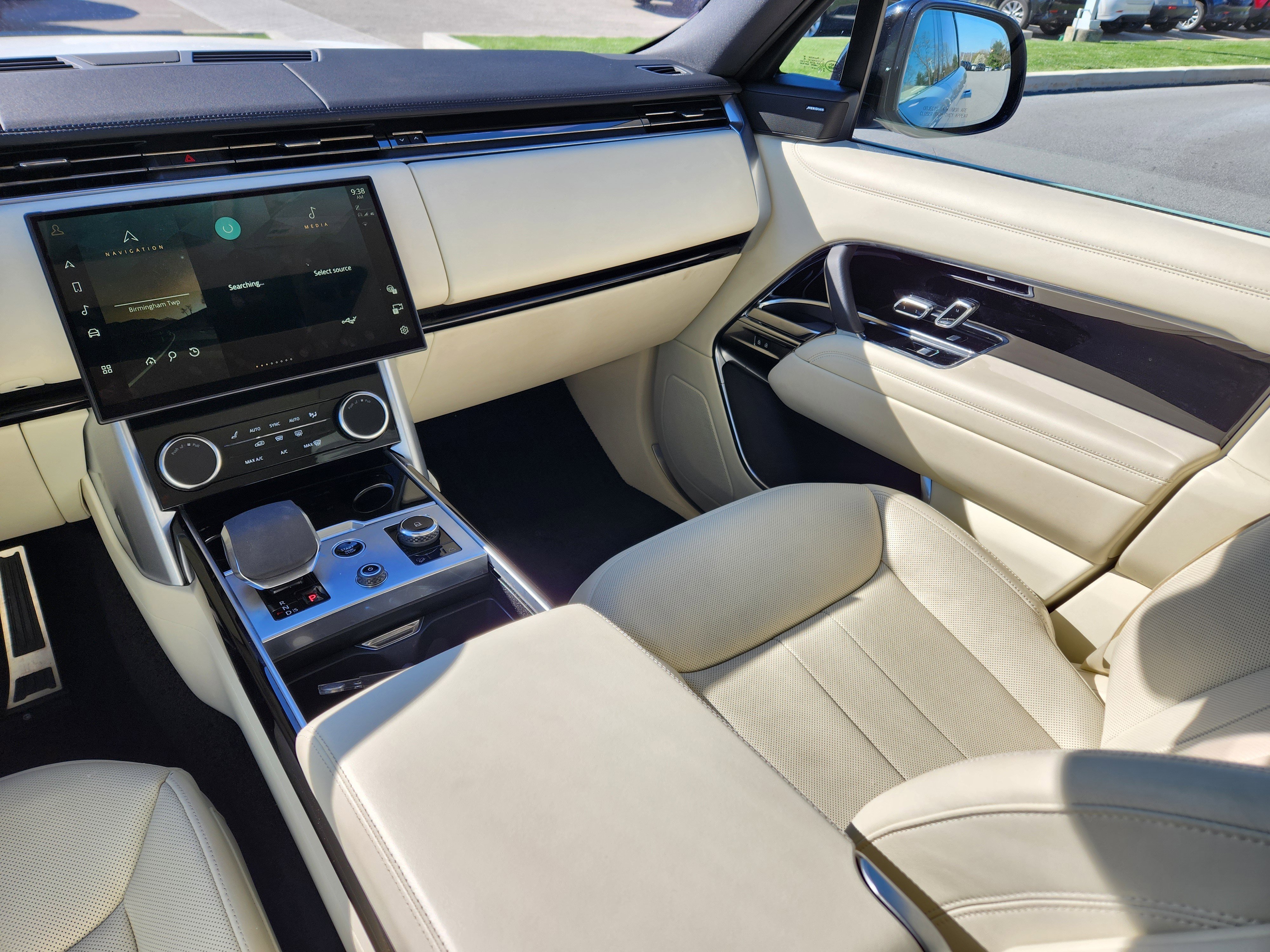 Certified 2023 Land Rover Range Rover SE AWD/4WD image 14