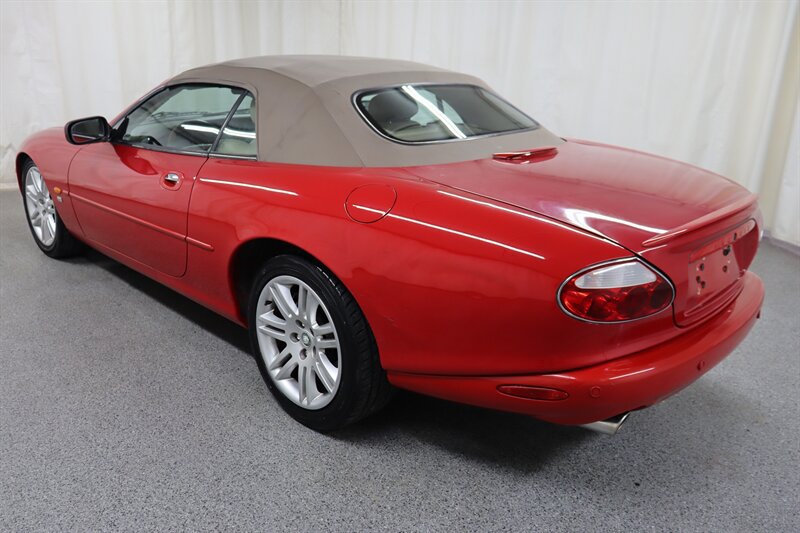 Used 2003 Jaguar XK8 Convertible RWD image 5