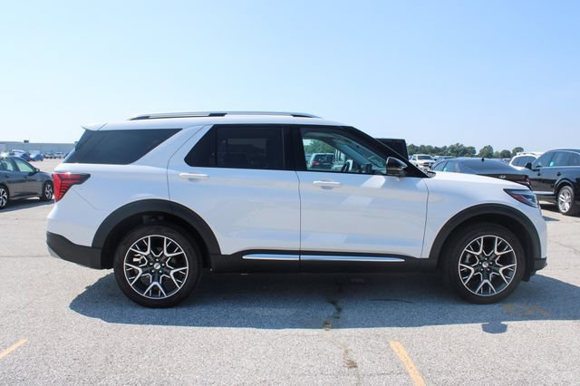 Used 2025 Ford Explorer Platinum w/ Ultimate Package AWD/4WD image 6