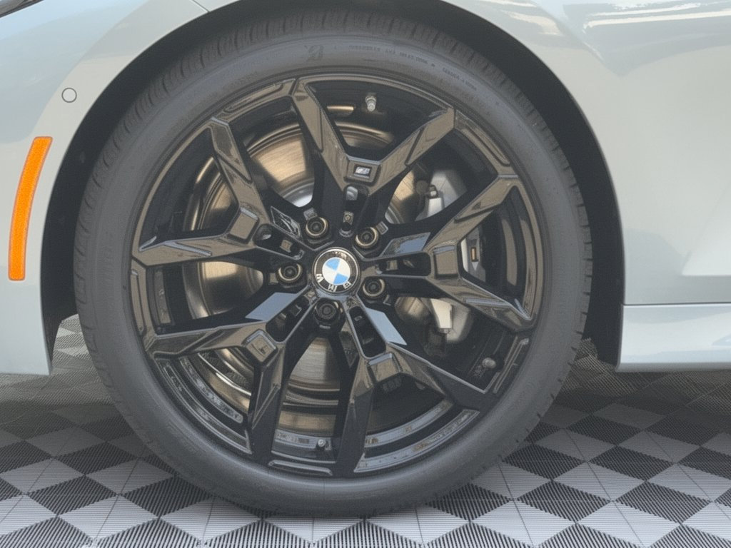 New 2026 BMW 330i xDrive Sedan w/ M Sport Package AWD/4WD image 13