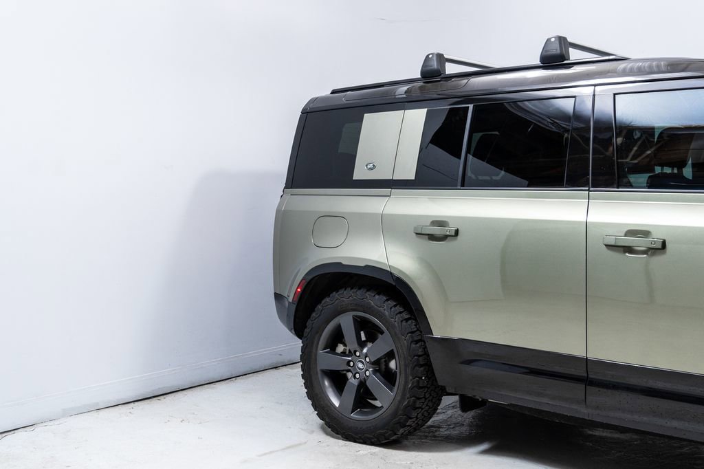 Used 2023 Land Rover Defender 110 X-Dynamic SE AWD/4WD image 11