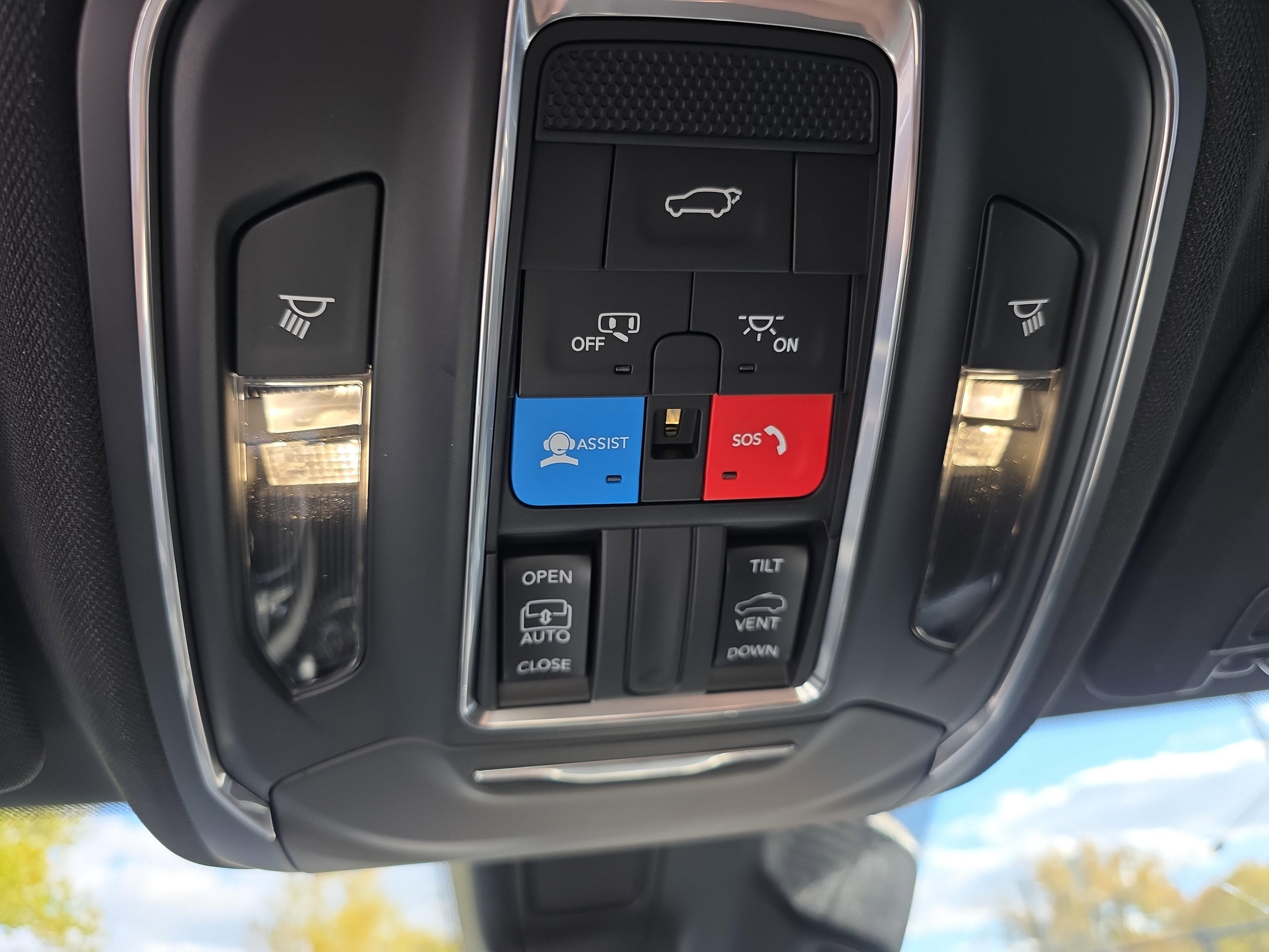 New 2025 Jeep Grand Cherokee Altitude image 7