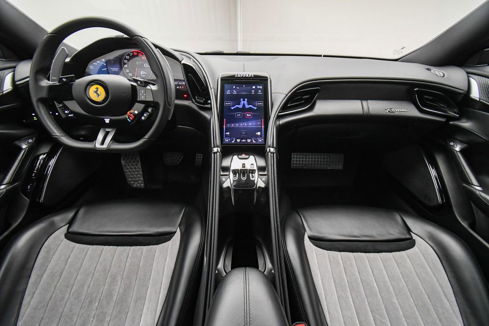 Used 2023 Ferrari Roma image 13