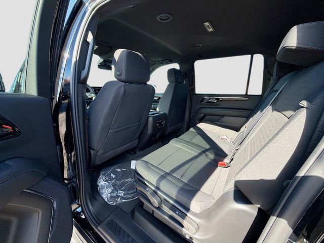 New 2026 Chevrolet Suburban LS image 22