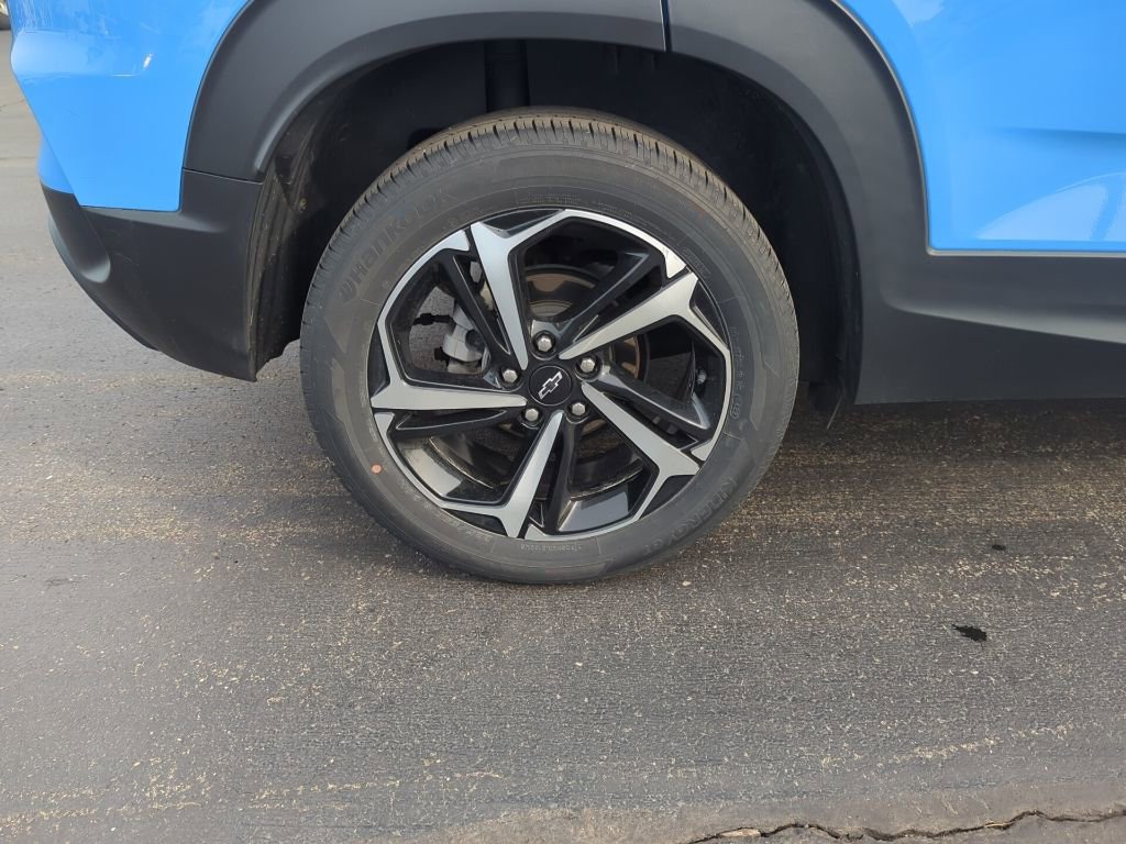 Certified 2023 Chevrolet TrailBlazer RS w/ Sun and Liftgate Package image 15