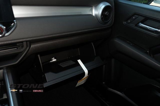 Used 2025 Chevrolet Colorado LT w/ LT Convenience Package AWD/4WD image 30