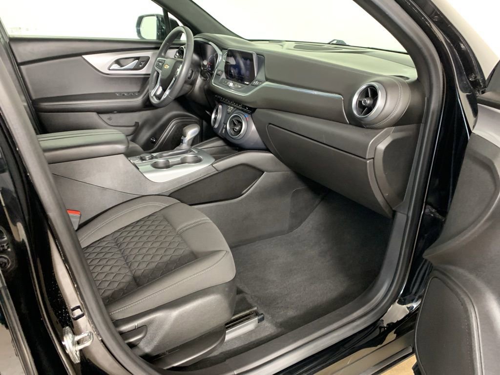 Used 2022 Chevrolet Blazer LT image 37