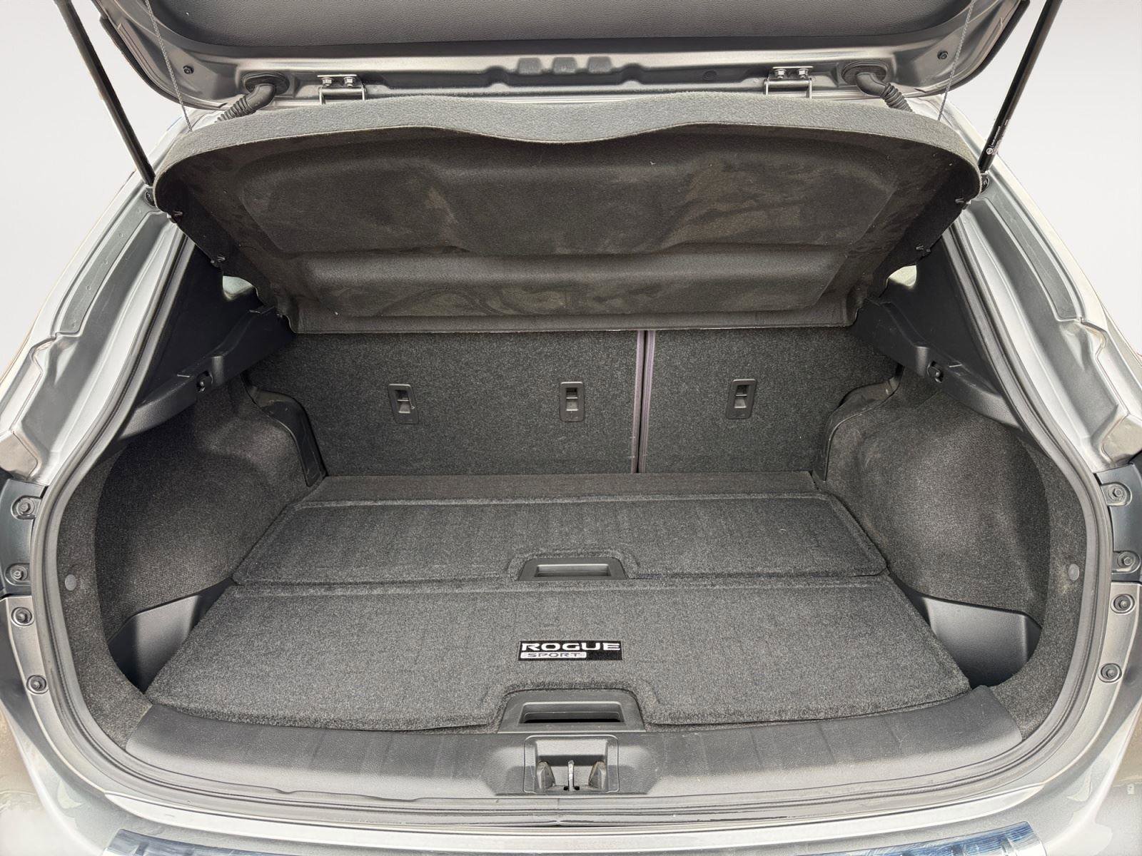 Used 2022 Nissan Rogue Sport SV image 20