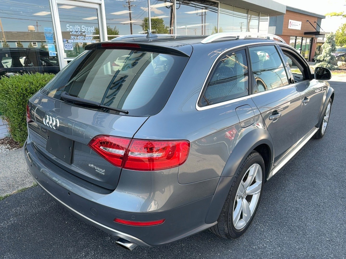 Used 2013 Audi A4 Premium Plus AWD/4WD image 3