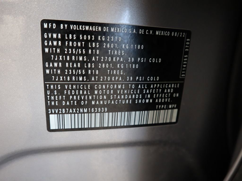 Used 2022 Volkswagen Tiguan SE w/ Panoramic Sunroof Package image 35