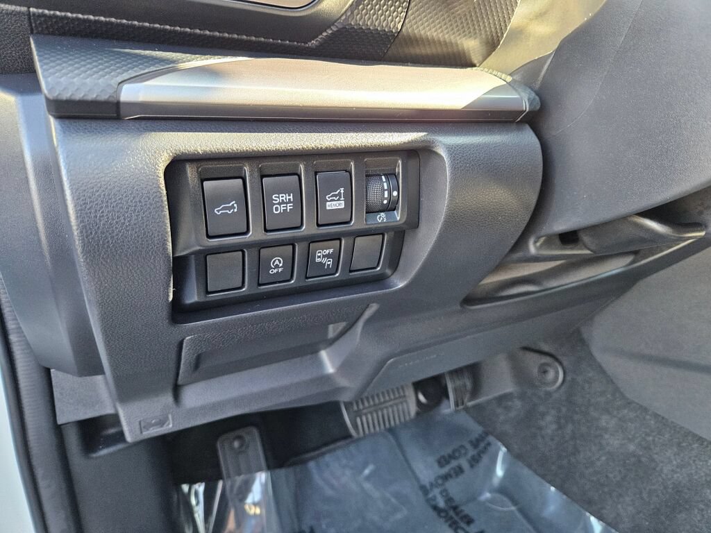 Used 2024 Subaru Forester Premium AWD/4WD image 23