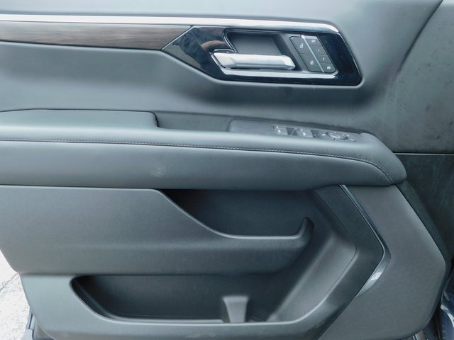 Used 2025 Chevrolet Tahoe Z71 image 64