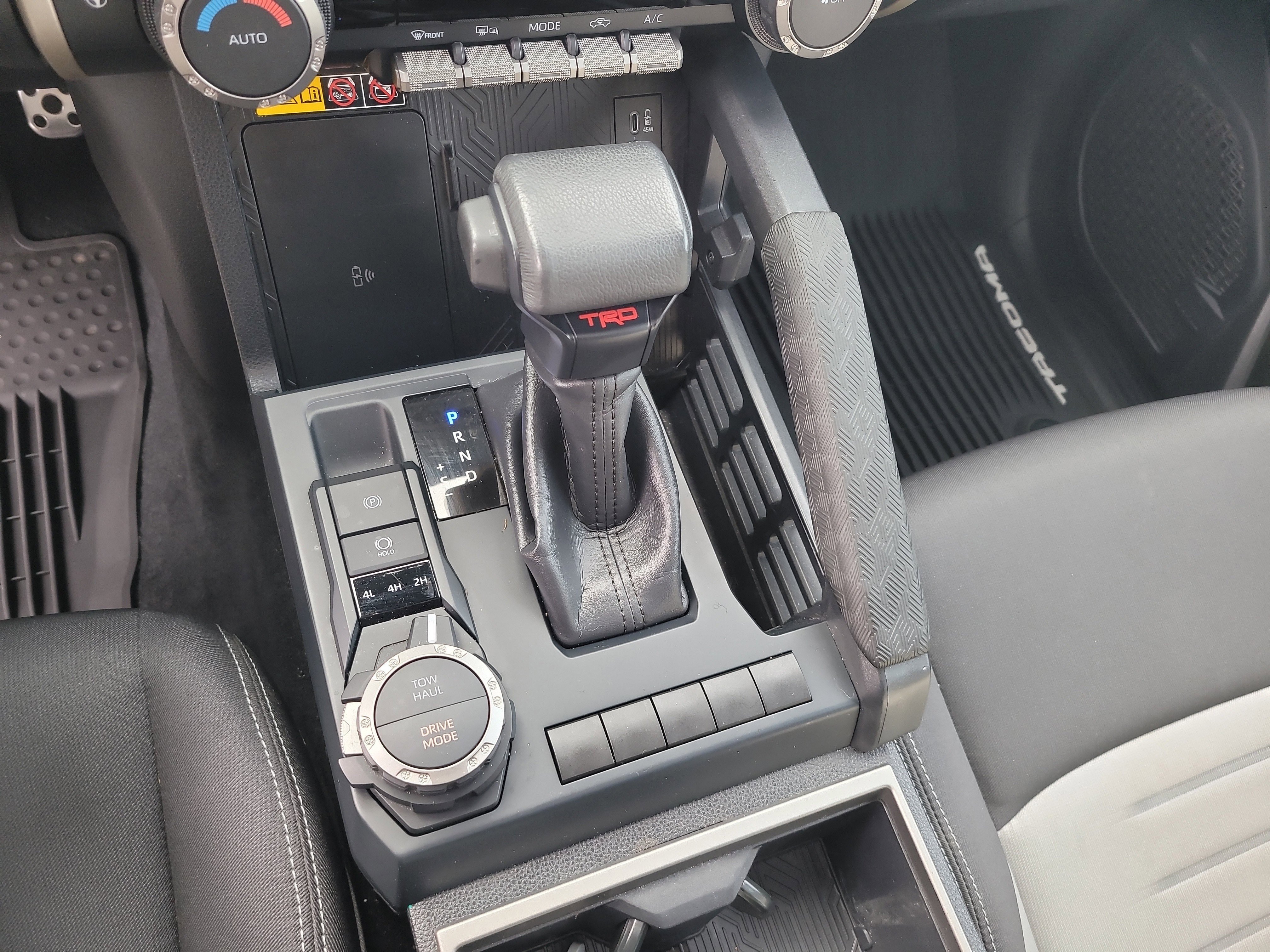 Used 2024 Toyota Tacoma TRD Sport w/ TRD Sport Upgrade Package image 25