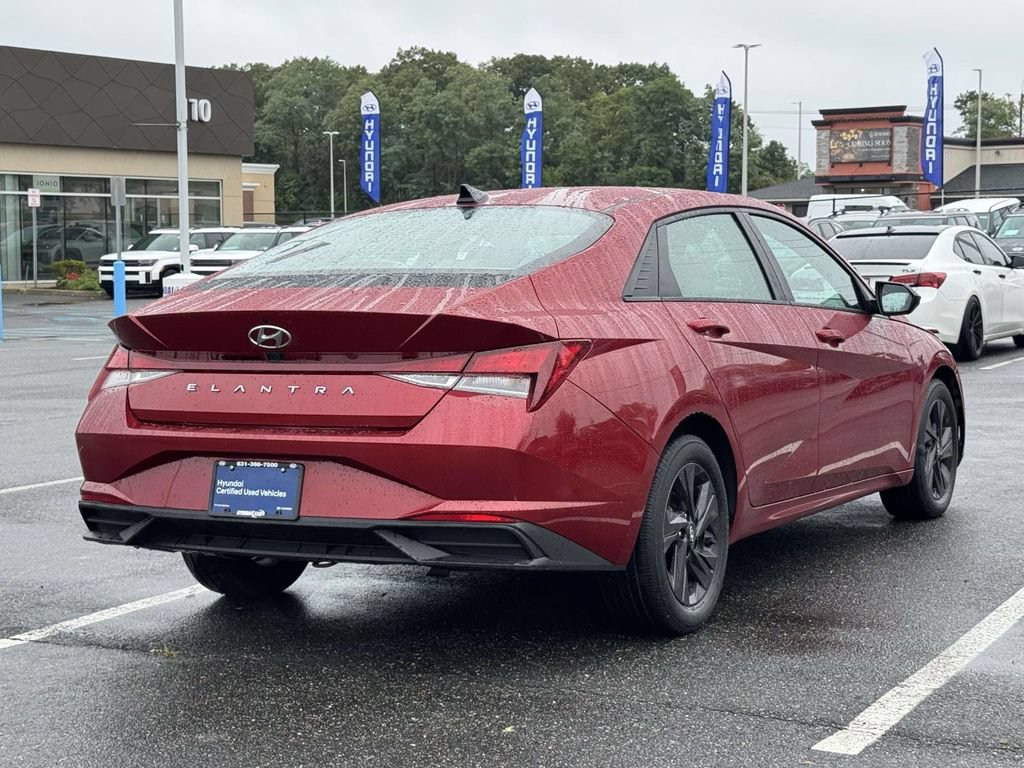 Used 2023 Hyundai Elantra SEL w/ Cargo Package FWD image 8