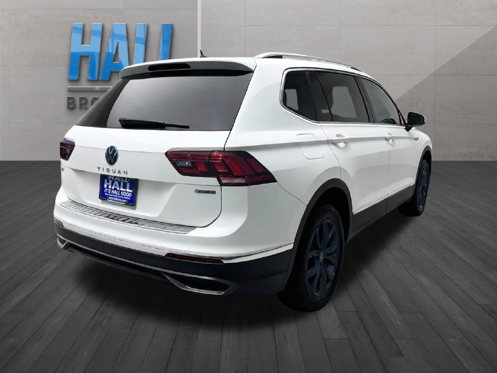 Certified 2024 Volkswagen Tiguan SE AWD/4WD image 7