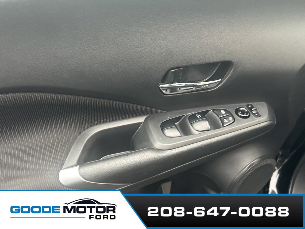 Used 2022 Nissan Kicks SV image 8