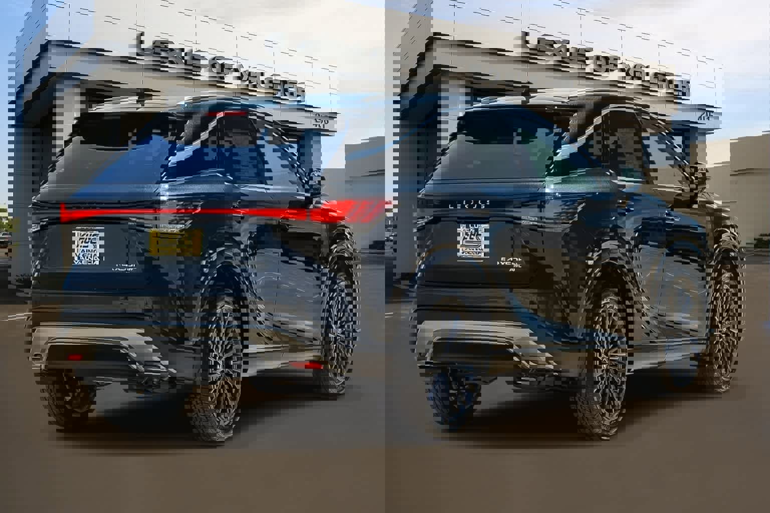 New 2026 Lexus RX 450h AWD image 8