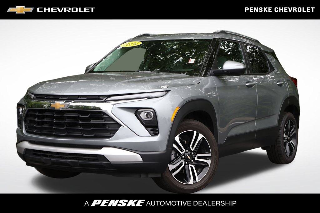 Used 2024 Chevrolet TrailBlazer LT w/ Convenience Package AWD/4WD image 1